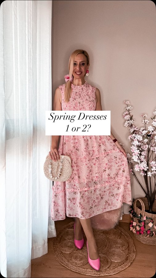 Instagram post by @helenwearsit for Allegra K. Caption reads: 🌸💙2 Spring Dresses @allegrakfashion 🌸 💙Hoy os....