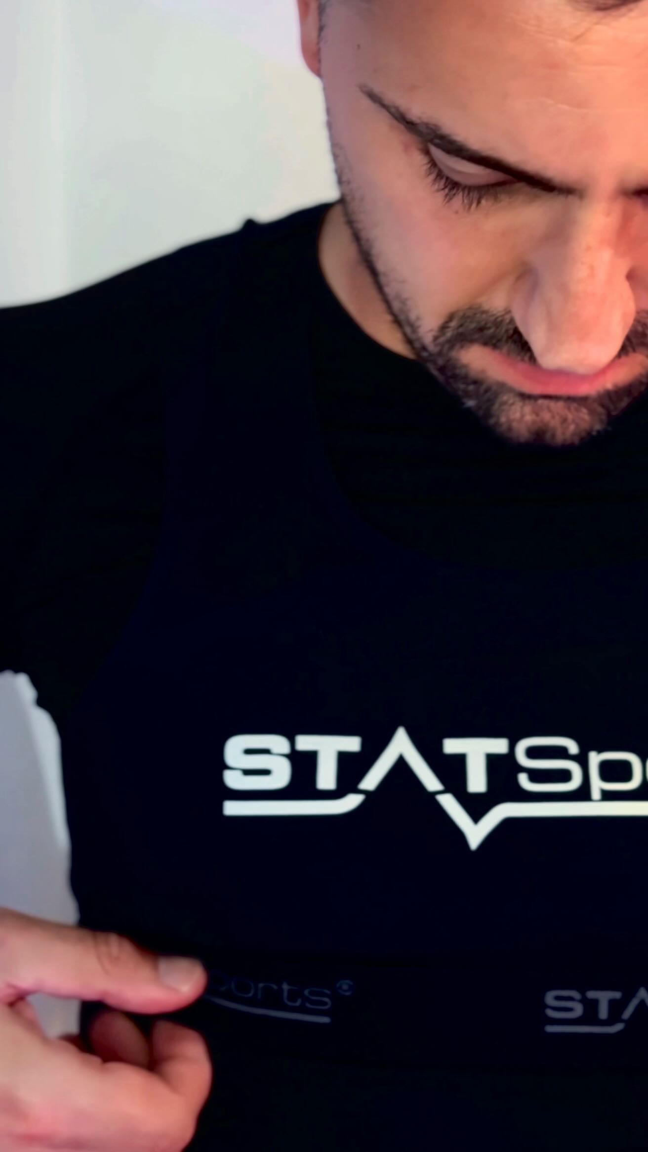 Instagram post by @edusa11es for statsports. Caption reads: Your progress shouldn’t be a guess — it should be....