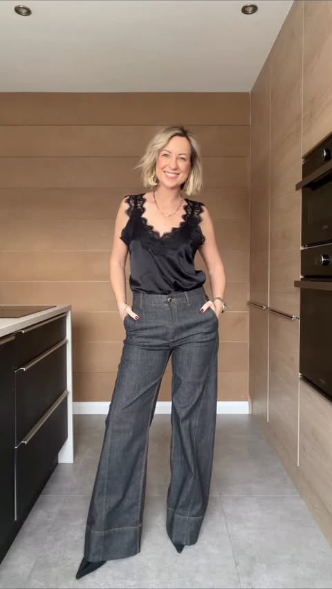 Instagram post by @sabrina.hill_ for Sinead Keary. Caption reads: [...] for yourself 🙋‍♀️), this edit from....