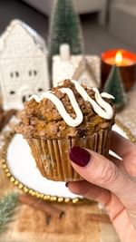 Instagram post by @edeand for justspices. Caption reads: 🔻Receta🔻Muffins de boniato 🍠 
⠀⠀⠀⠀⠀⠀⠀⠀⠀
Está....
