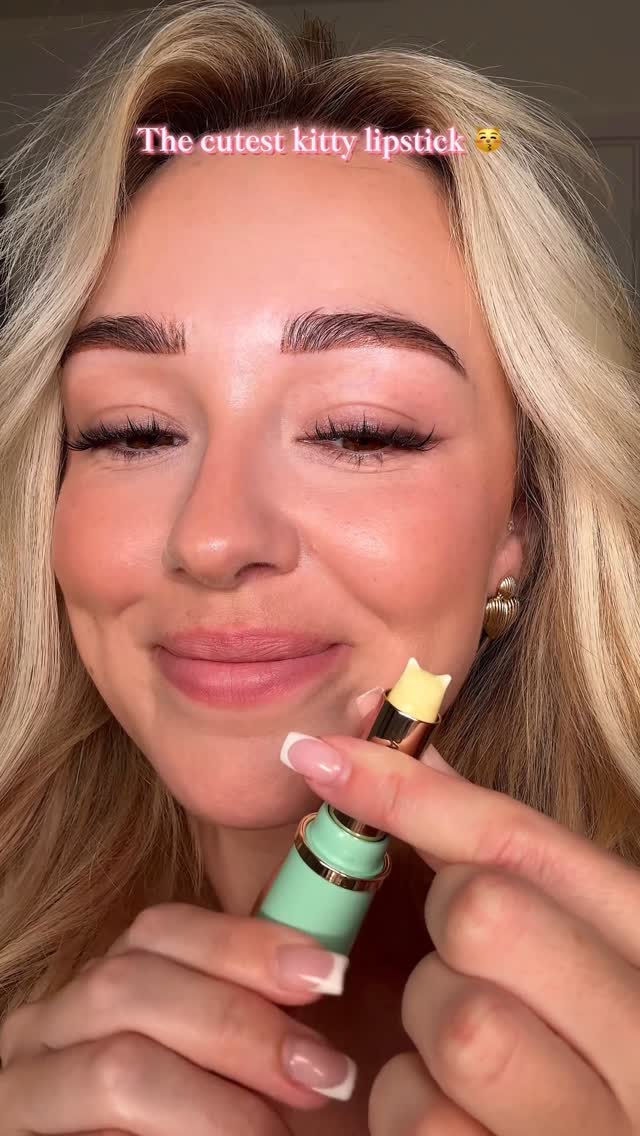 Instagram post by @sydneypurl for PAUL & JOE BEAUTE. Caption reads: @paulandjoebeaute_uk moisturising lipstick!....