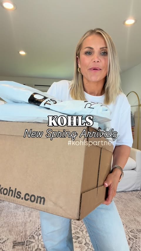 Instagram post by @styledbyangieg for Kohl's. Caption reads: I hit the jackpot with my new @kohls order! These....