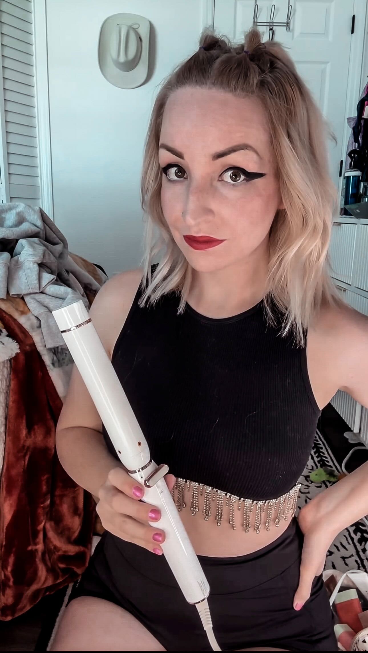 Instagram post by @kristinfromseattle for T3 Micro. Caption reads: [...] go out of style 💫 I used the @t3micro 1.25”....