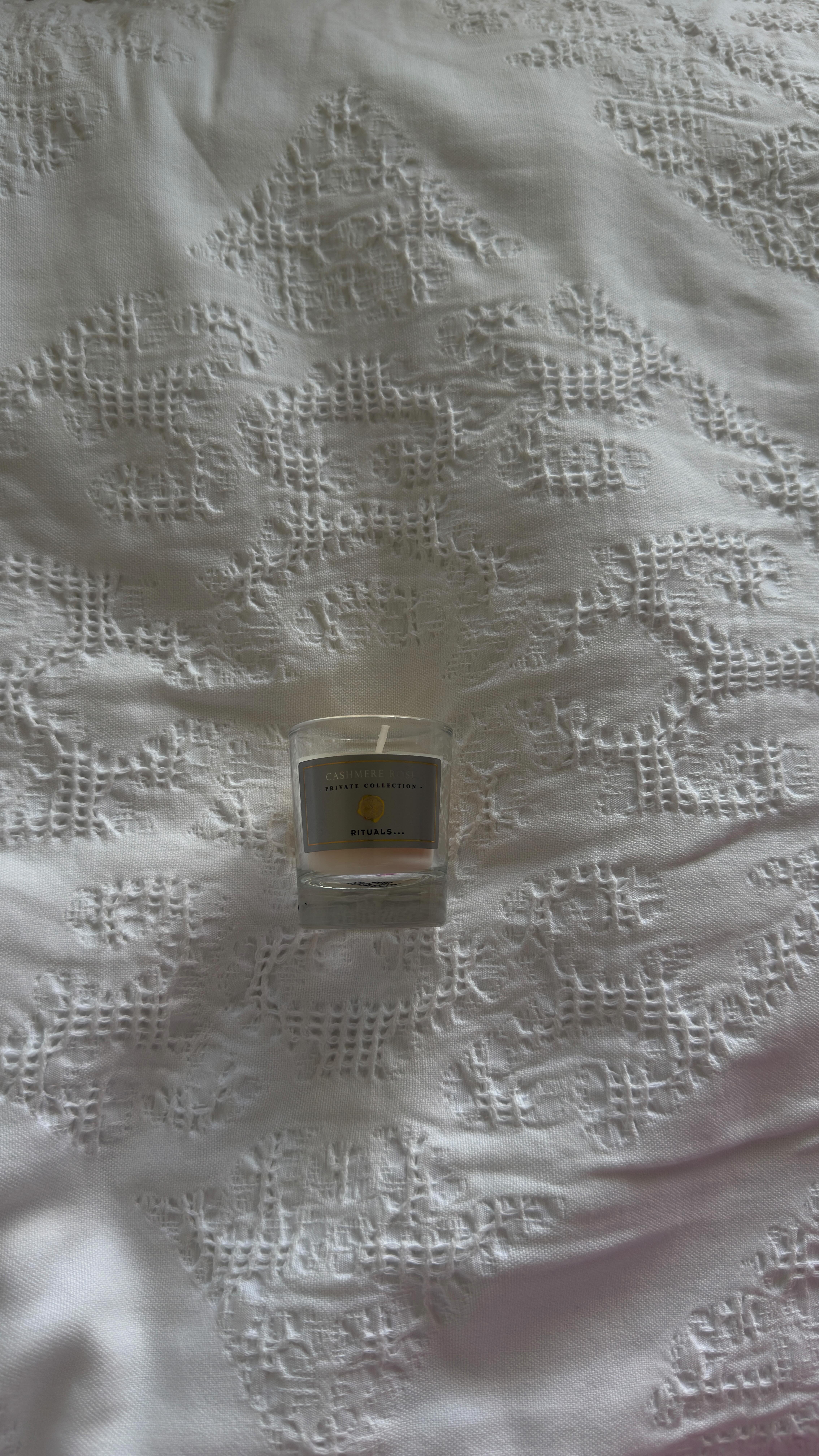 Instagram post by @alenavbas for Rituals Cosmetics. Caption reads: Mi primer calendario de adviento 360* ....