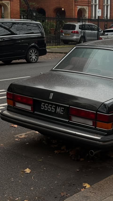 Instagram post by @laurenxwatsonnn for Boohoo. Caption reads: [...] I’m so on board with

Full fit: @boohoo....