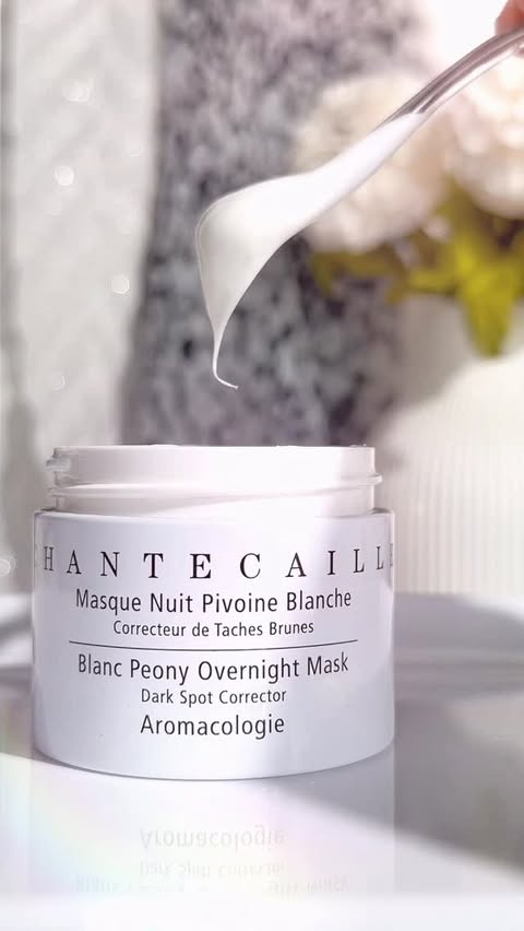 Instagram post by @kelx44 for Chantecaille. Caption reads: [...] 𝗧𝗿𝗮𝗻𝘀𝗳𝗼𝗿𝗺𝗮𝘁𝗶𝗼𝗻 ✨ @chantecaille....