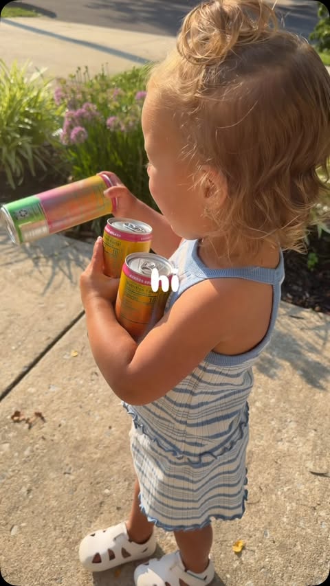 Instagram post by @livfuselli for Bloom Nutrition. Caption reads: The guys put her sticker she made them last week....