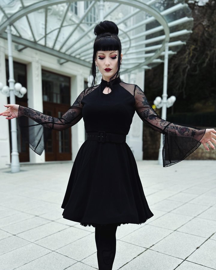 Instagram post by @steffilove_fashion for Scarlet Darkness. Caption reads: ✨some witchy vibes today✨ Dress....