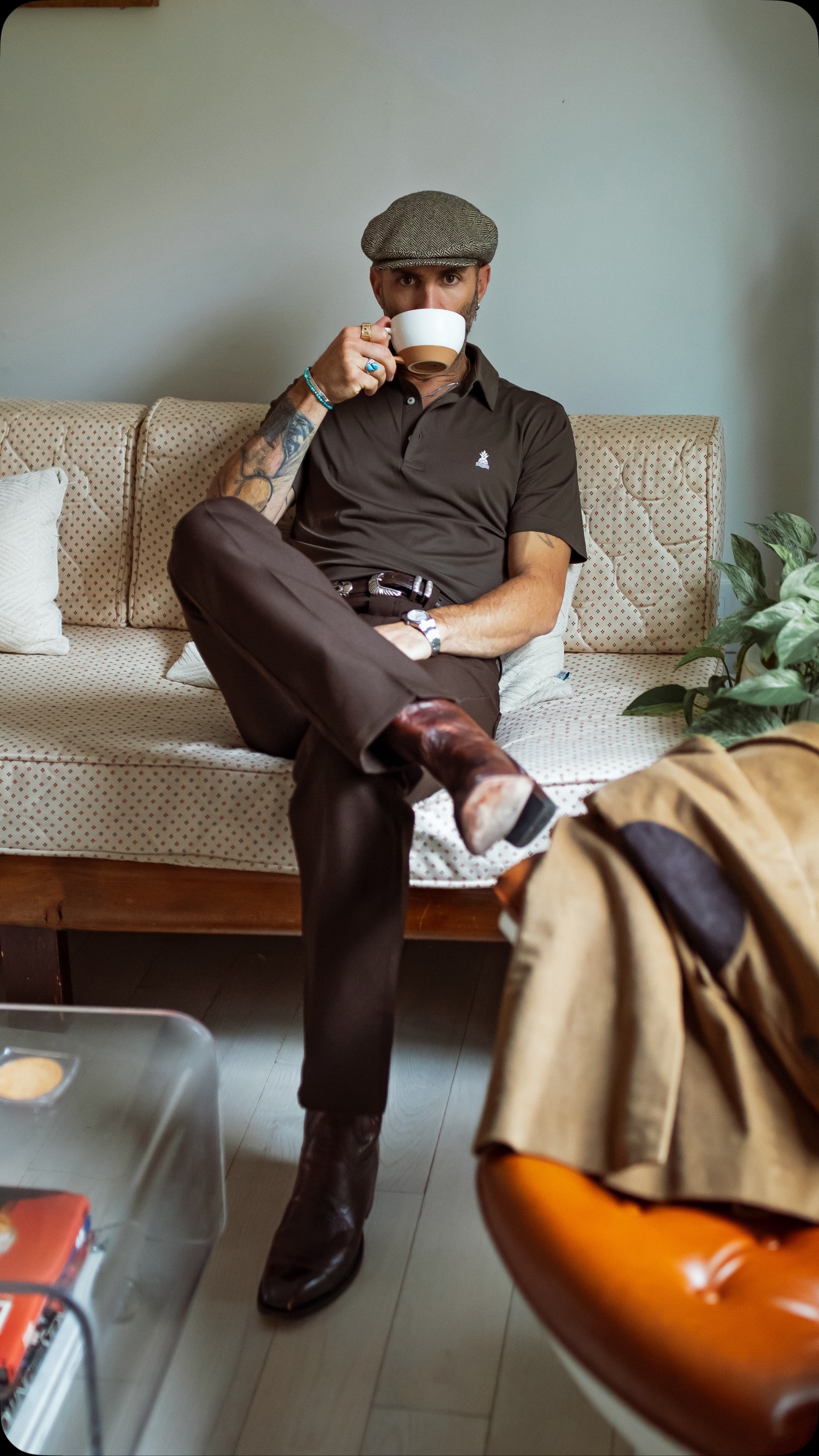 Instagram post by @bluecollarprep for Chubbies. Caption reads: 1 Polo. 2 Fall Fits! 🍁 @chubbies.