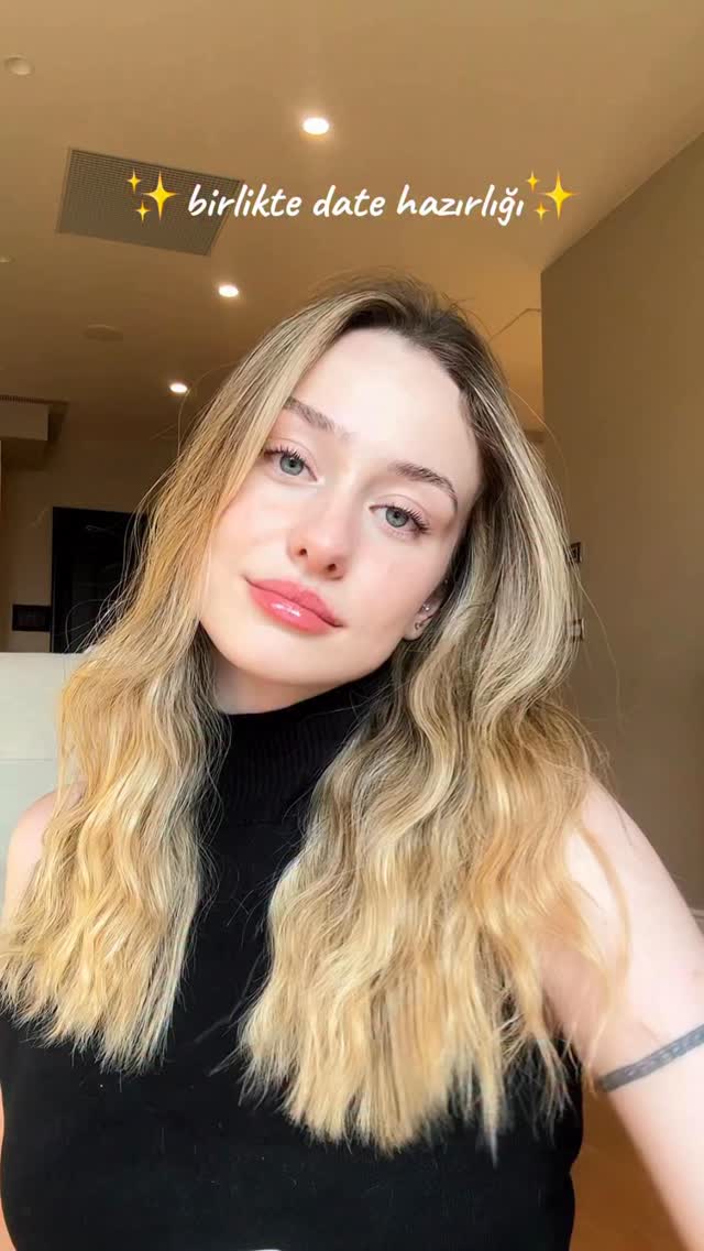 Instagram post by @selinay.saf for NARSCosmetics. Caption reads: soft glam x date 
Kullandığım ürünler sırasıyla:....