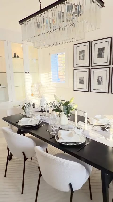 Instagram post by @carlyshomeandlifestyle_ for Malacasa. Caption reads: Christmas table complete! (Alsi@perfect for New....