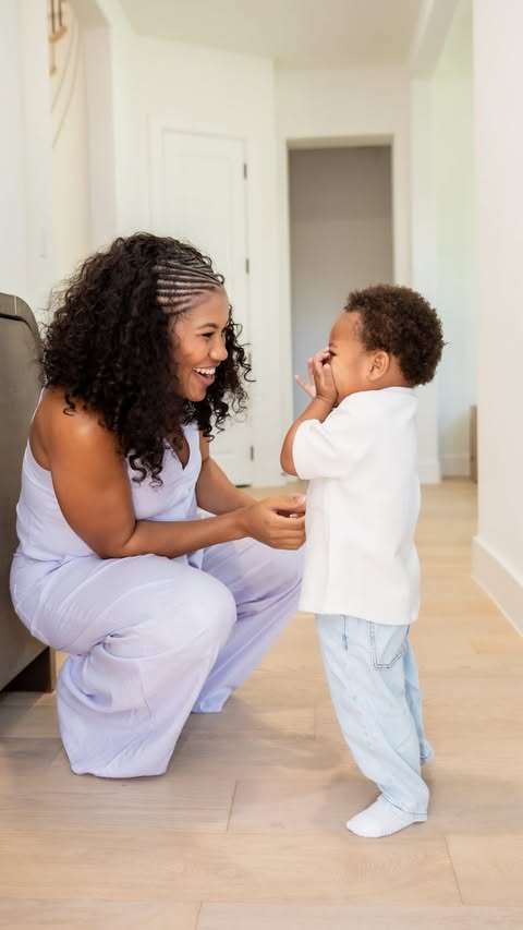 Instagram post by @chelzchic for Gerber. Caption reads: #GerberPartner Mornings with a toddler may not....