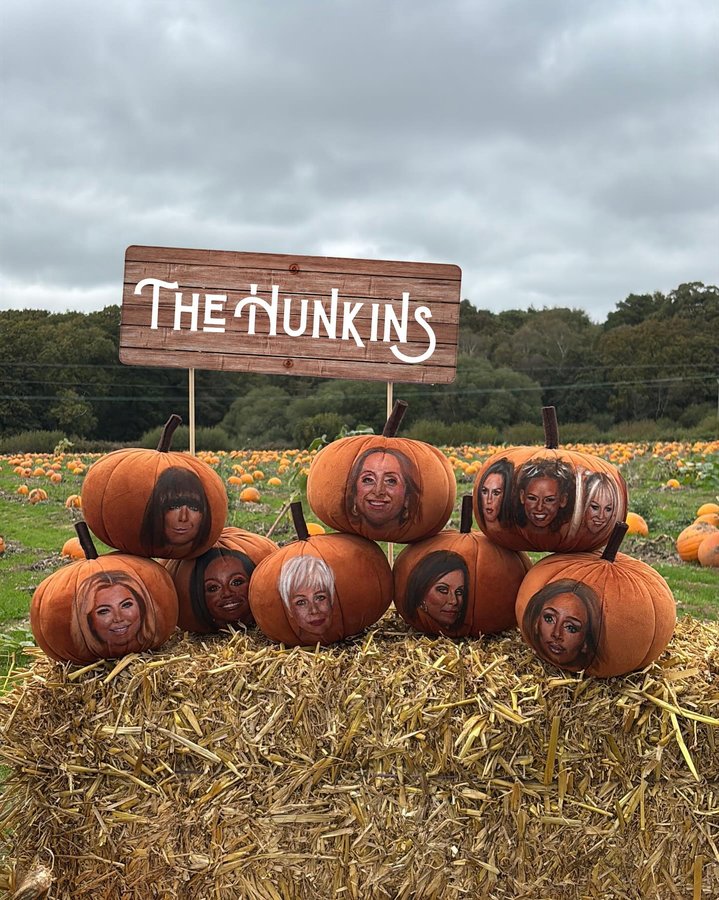 Instagram post by @loveofhuns for Hobbycraft. Caption reads: [...] HUNKIN GIVEAWAY ✨🎃 @loveofhuns and....