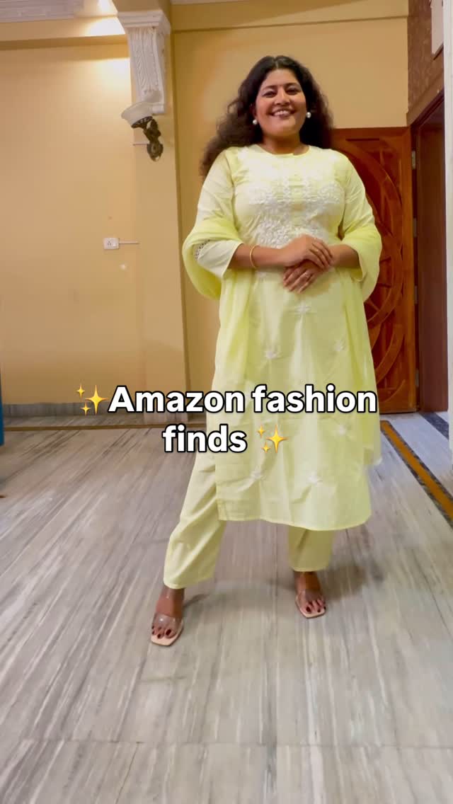 Instagram post by @nikki_fashionworld for Navlik. Caption reads: Comment for link 🔗 

#amazonfashionfinds....