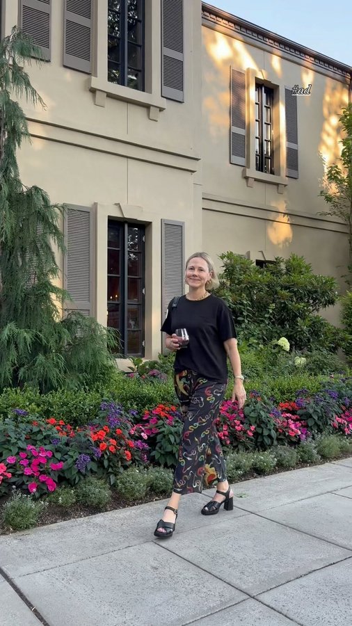 Instagram post by @lynette.marcus for Chateau Ste. Michelle Winery. Caption reads: #ad It doesn’t get better than a summer concert at....