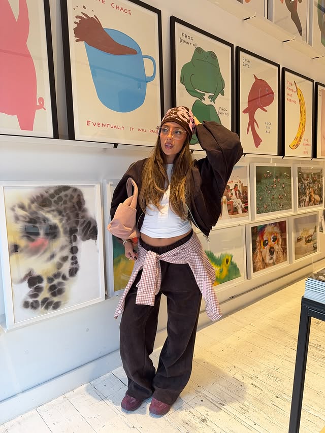 Instagram post by @carlyacton_ for Cernucci. Caption reads: [...] we be over clean girl aesthetic now??....