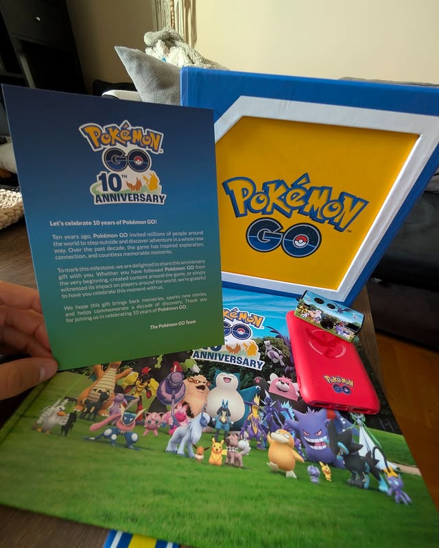 Instagram post by @g47ix for Pokémon GO. Caption reads: Thank you @pokemongoapp for this gift! 🎁 Happy....