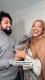 Instagram post by @fatimah.oa for VELA. Caption reads: @velascarves @twinveil take all his [...].