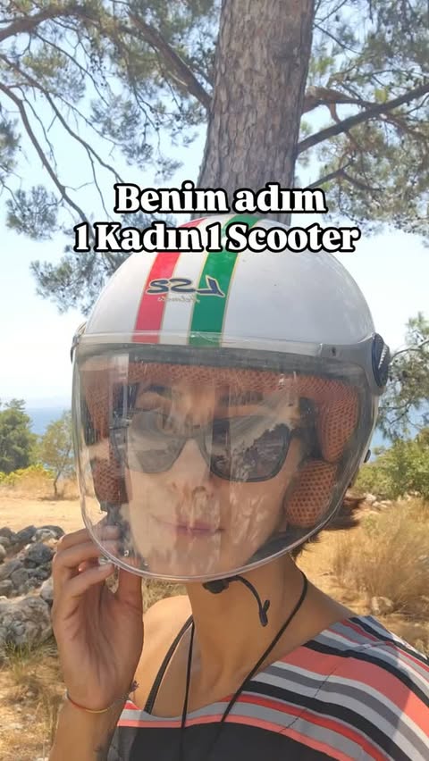 Instagram post by @1kadin1scooter for Shell. Caption reads: Size en çok ne diyorlar? 🫣😂 ~~~~~∆~~~~~∆~~~~~....