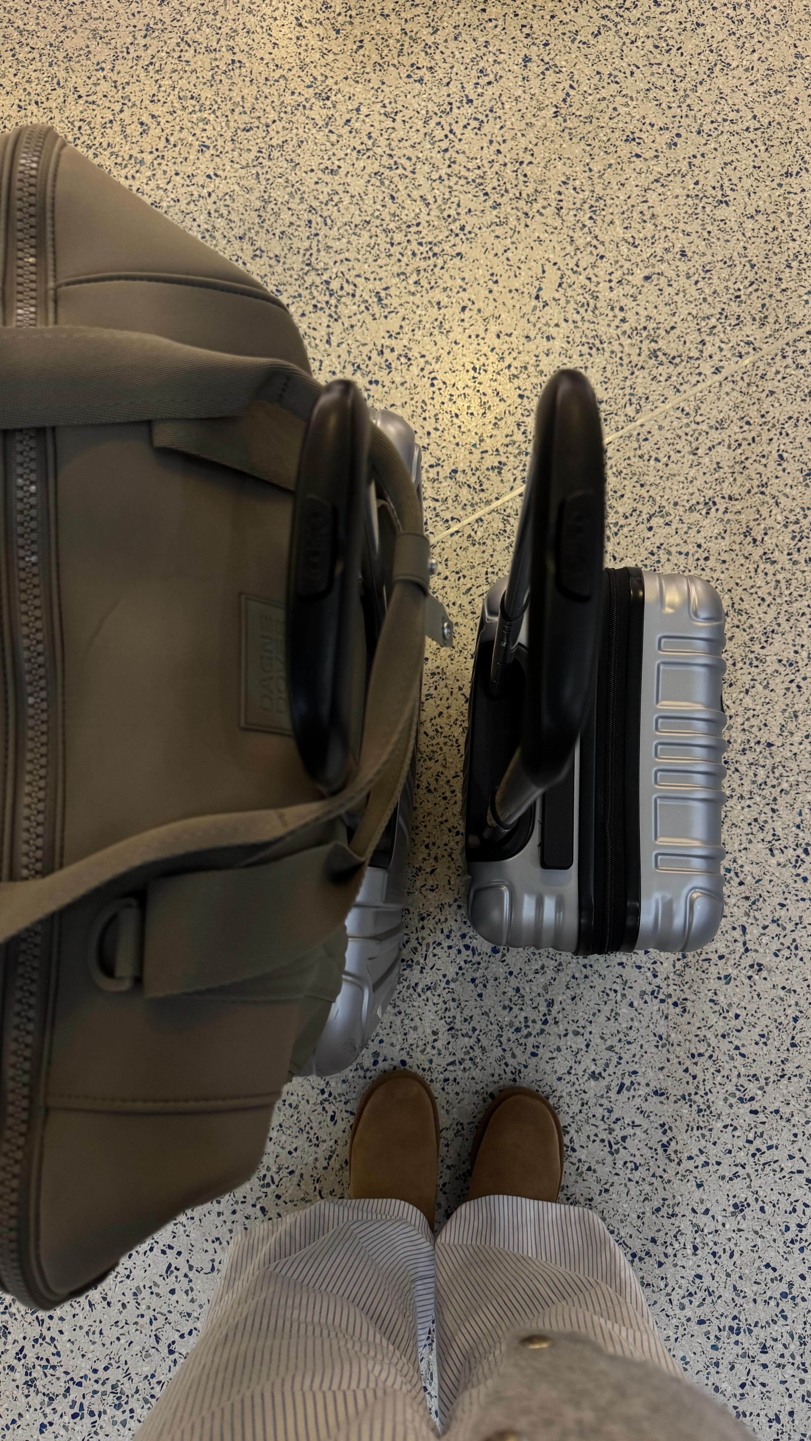 Instagram post by @hopeannwilliams for Miraclesuit. Caption reads: [...] this summer!! From the new miracle by....