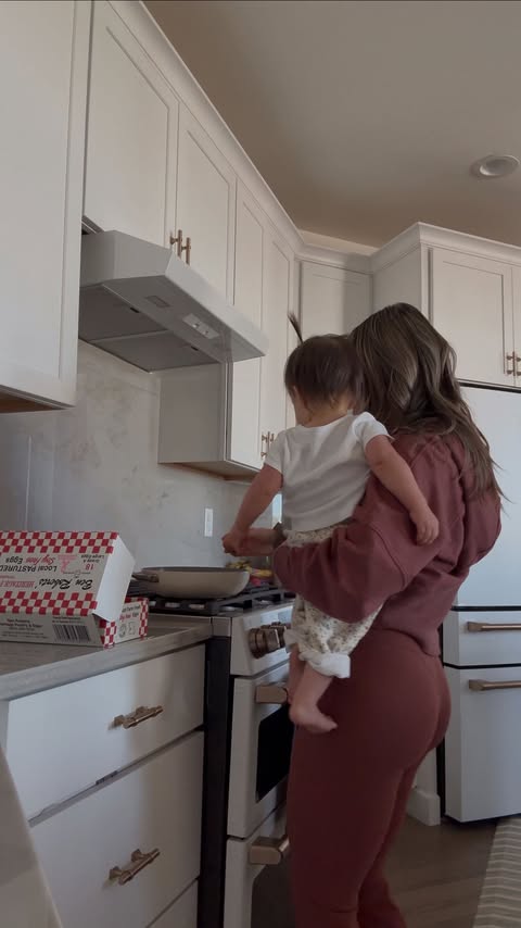 Instagram post by @fitbykiki for Oikos. Caption reads: #ad #targetpartner sharing everything I’m doing to....