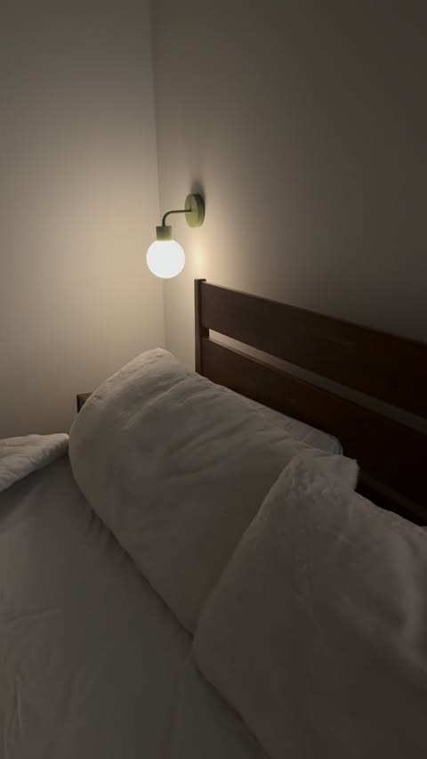 Instagram post by @tiffblackmon for The Poplight. Caption reads: [...] of poor lighting! That’s where @thepoplight....