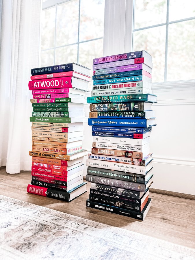 Instagram post by @marensreads for Putnam Books. Caption reads: Book Mail Monday 📮

So much book mail. Swipe ➡️....