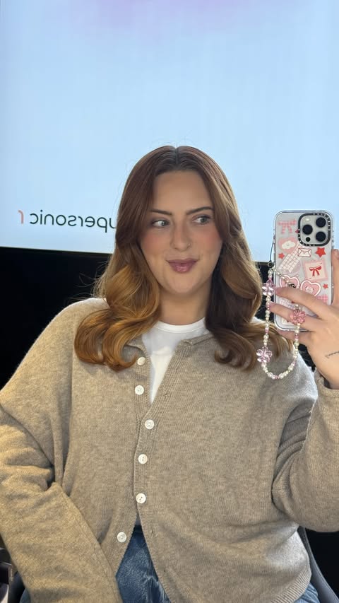 Instagram post by @jesselleking for Dyson Beauty. Caption reads: [...] against products in store 🙂‍↔️🙂‍↔️)....