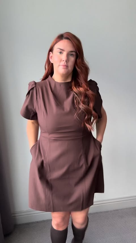 Instagram post by @sarahburke_x for Vavavoom. Caption reads: ||AD|| @vavavoom_ie 20% OFF UNTIL MIDNIGHT NOV....