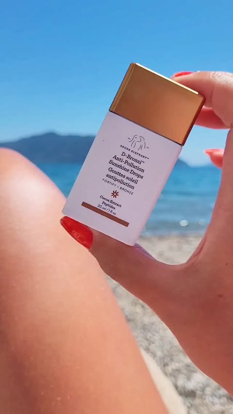 Instagram post by an influencer for Drunk Elephant. Caption reads: Drunk Elephant D-Bronzi Anti- pollution [...].