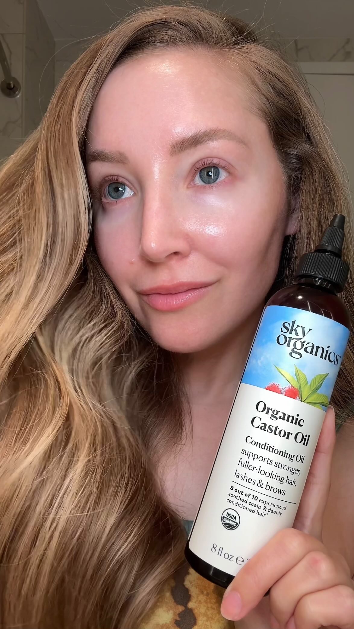 Instagram post by @jillian.gottlieb for Sky Organics. Caption reads: dry, snappy ends?! let’s rescue them with....