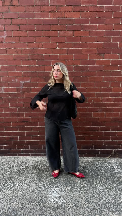 Instagram post by @ambstorey for BEAUTY PIE. Caption reads: the “I’ve got 10 mins to leave the house” staple....