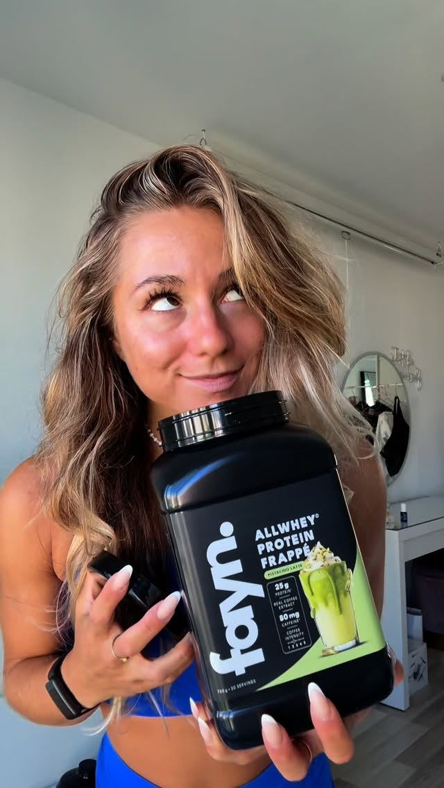 Instagram post by @nadine.chiara.marie for Fayn. Caption reads: [...] Rabatt mit “nadinechiara” 
Ad// @fayncom....