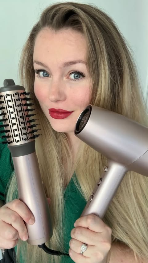 Instagram post by @laurendwatson_ for Conair. Caption reads: [...] the hair dryer & round brush from the....