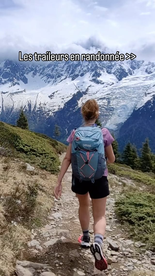 Instagram post by @lydie_rld for CamelBak. Caption reads: Qui est pareil? 🥲😅🥰🥰🏃🏻‍♀️🏃🏻‍♀️ . ⁣....