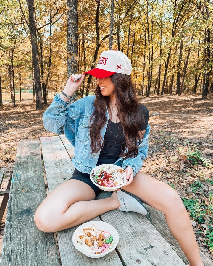 Instagram post by @lynleemorgan for Salad Station. Caption reads: This and yap🍂🥗

#freshfam #saladstation....