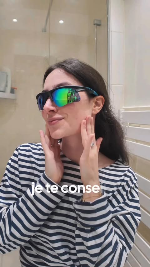 Instagram post by @laelaure for dermalogica. Caption reads: Alors team cracra ou team @dermalogicafr ?....