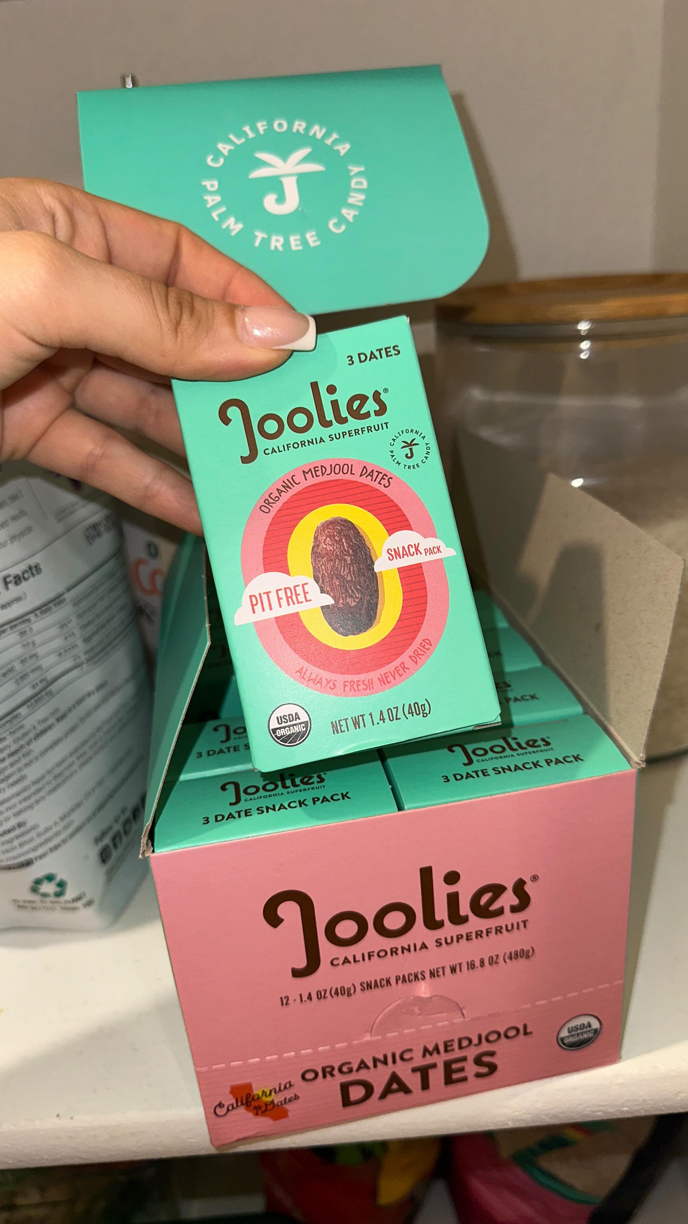 Instagram post by @ninablifestyle for Joolies. Caption reads: [...] #antiinflammatoryrecipes @jooliesdates....