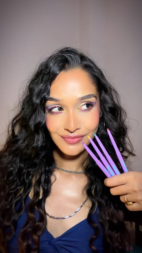 Instagram post by @dasoishikii for SSBeauty by Shoppers Stop. Caption reads: [...] look to life💖 #ColourCrush....