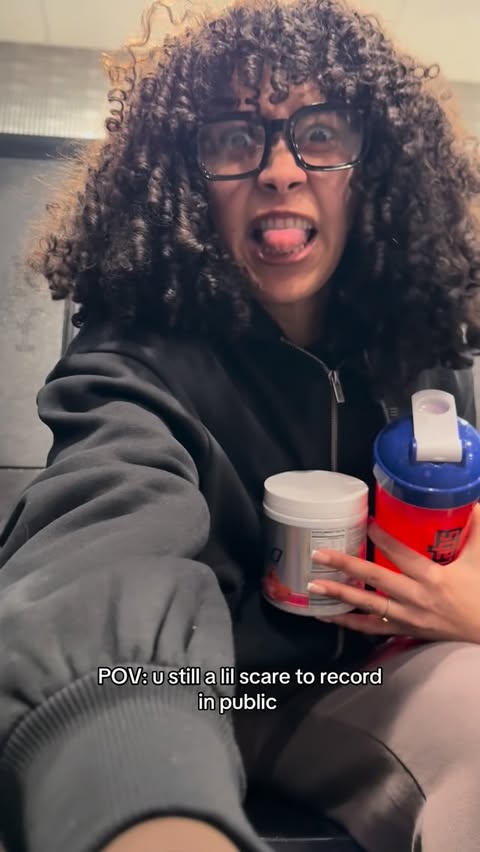 Instagram post by @yulyyfit for EHPlabs. Caption reads: I be scareee😭😂 oxyshred from @ehplabs....