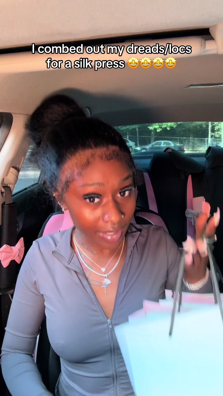 TikTok post by @_1kenyiah for Ashimary Hair. Caption reads: ONE OF THE BEST WIGS EVER !! 😍😍😍 @Ashimary Hair....