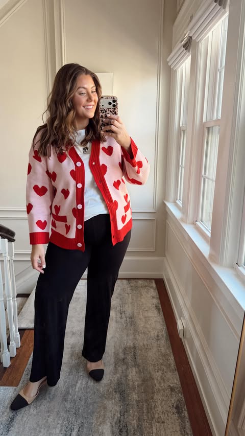 Instagram post by @caralynmirand for Sam Edelman. Caption reads: KEEP or RETURN? 👀📦 comment SHOP for the links to....