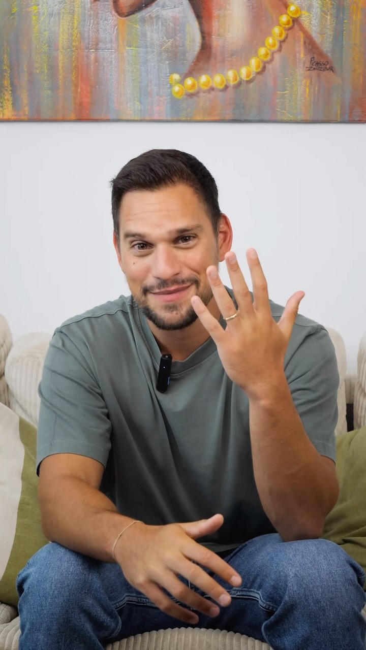 Instagram post by @vladgherman_oficial for Milka. Caption reads: Dupa 3 ani de relatie ajung la concluzii....