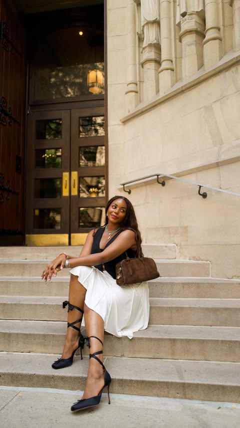 Instagram post by @kayebassey for DSW Designer Shoe Warehouse. Caption reads: The heels 🤌🏽 GRWM for a concert @dsw #ad.