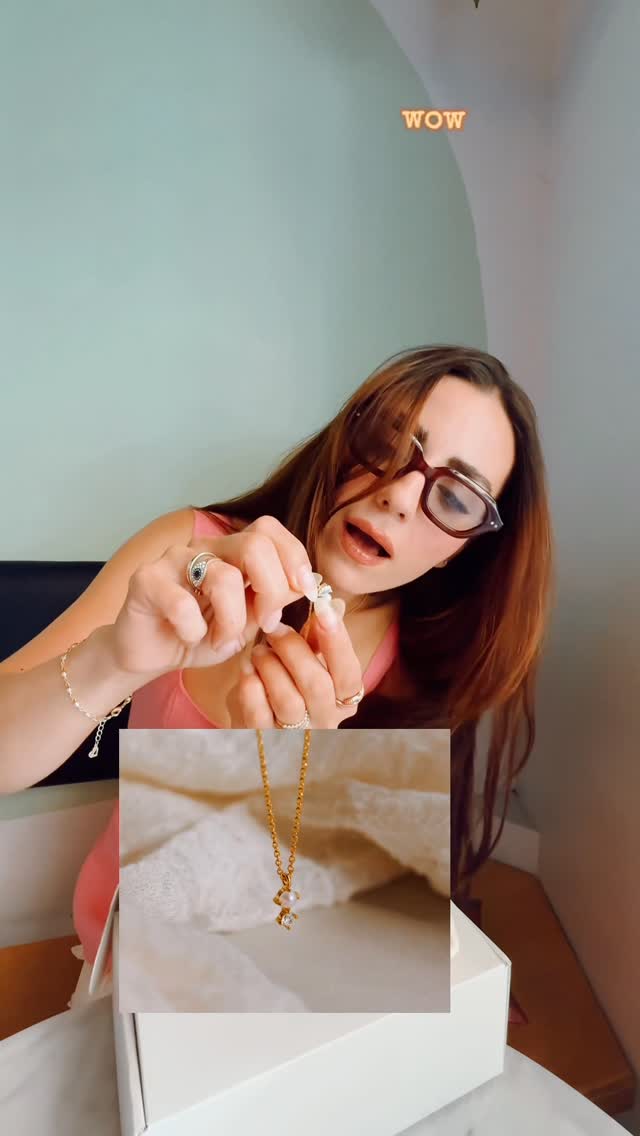 Instagram post by @silagunce for Caitlyn Minimalist. Caption reads: Coffee dates, catch ups, and finally opening the....