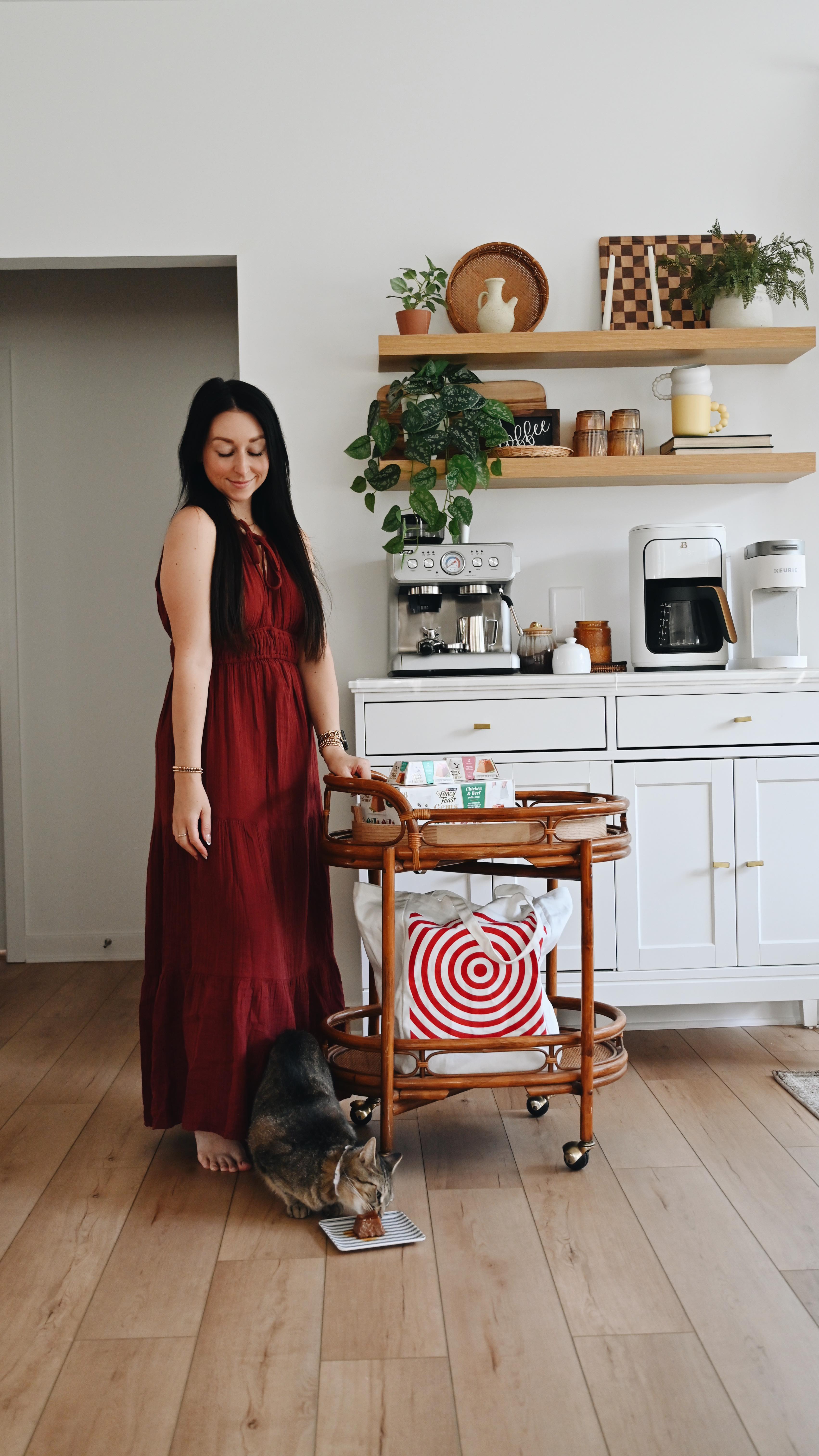 Instagram post by @emilywondree for Fancy Feast. Caption reads: #ad Beau’s pretty much the prince of this house.....