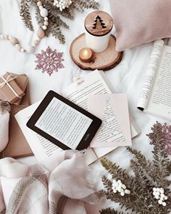 Instagram post by @everlasting.with.charm for targetdoesitagain. Caption reads: #Sponsored
The majority of my reading, when I read....