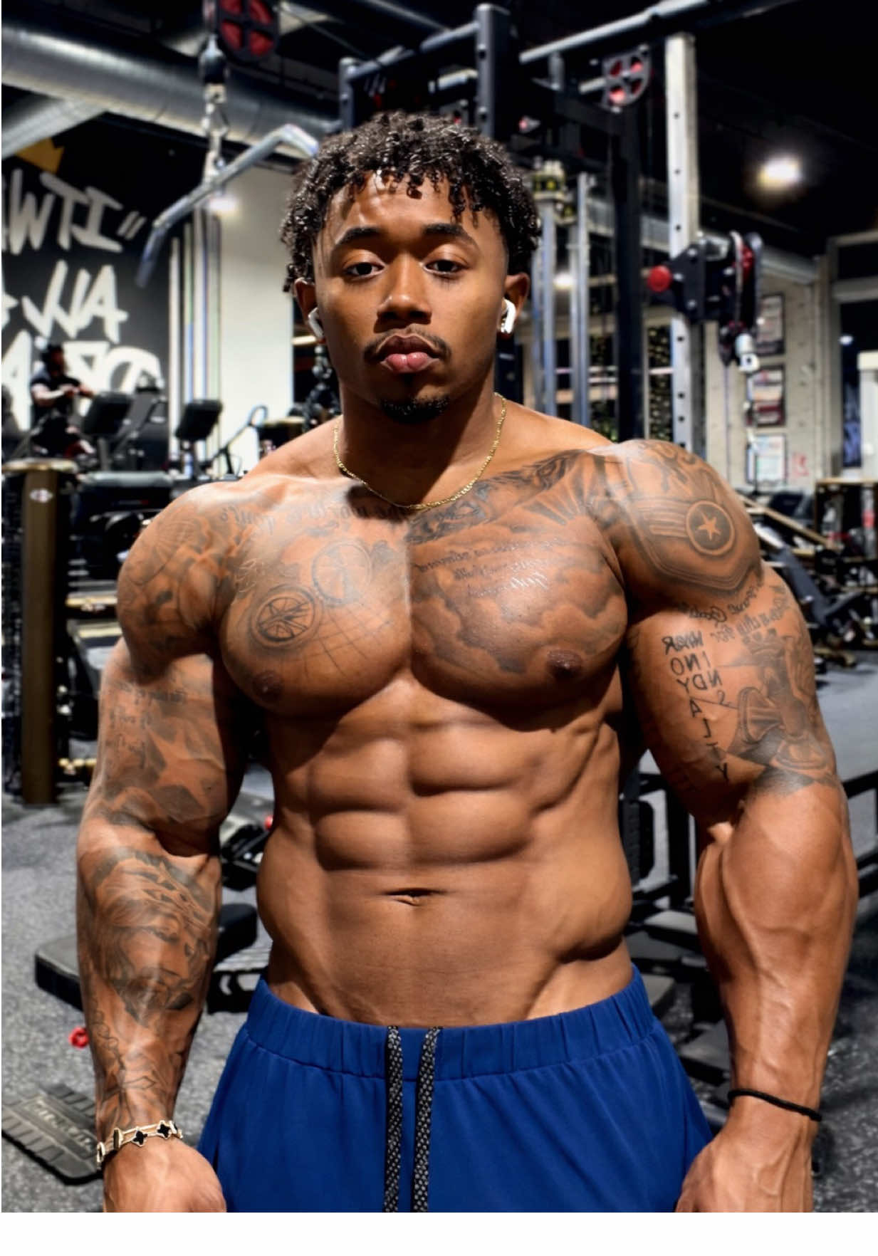 TikTok post by @smoothgioofficial for EHPlabs. Caption reads: [...] body day split that got me jacked 💪🏾....