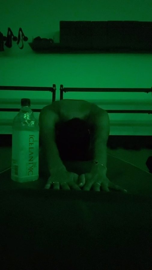 Instagram post by @oliviafariaa for Icelandic Glacial. Caption reads: Spend the morning with me, waking up next to my....