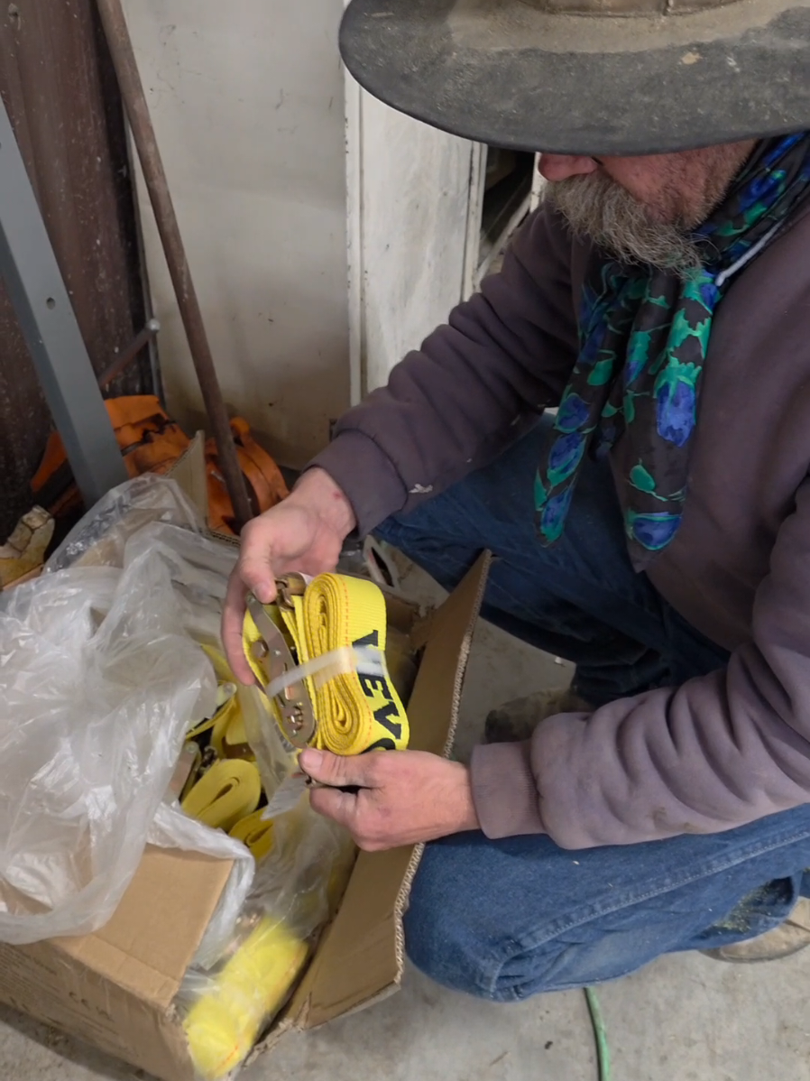 TikTok post by @ash.and.misty for VEVOR. Caption reads: @VEVOR Home Store @VEVOR Store.